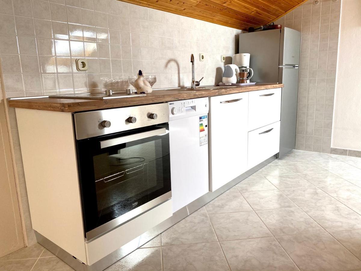 Guesthouse Kurelic Rab Kampor Ngoại thất bức ảnh