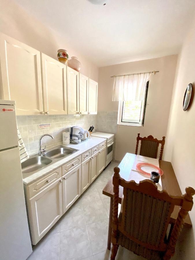 Guesthouse Kurelic Rab Kampor Ngoại thất bức ảnh