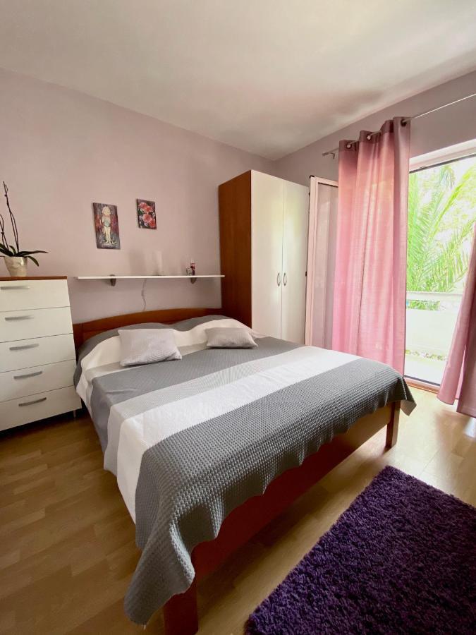 Guesthouse Kurelic Rab Kampor Ngoại thất bức ảnh